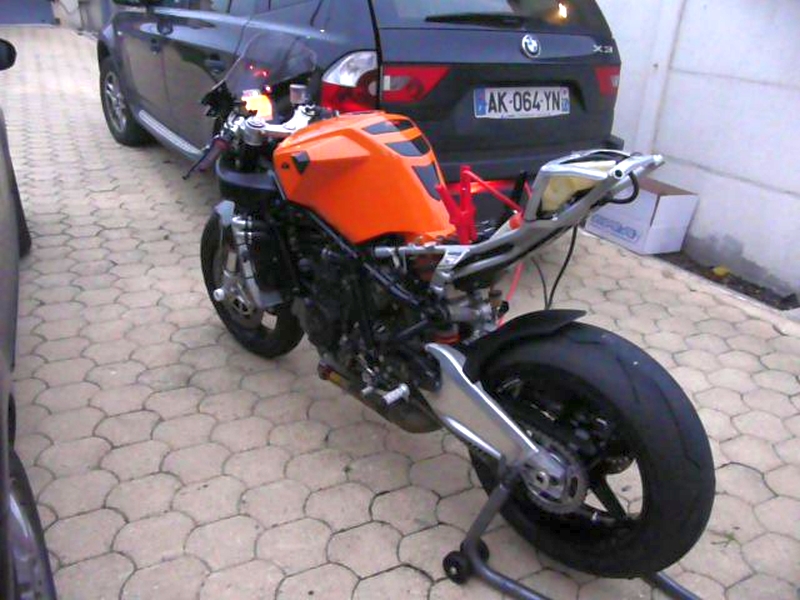RC8 Montage part4 024