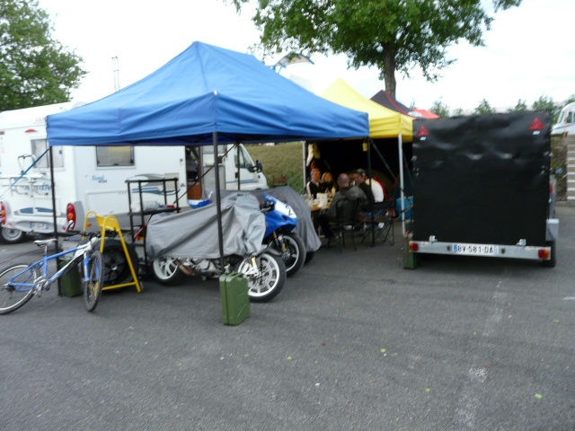 PHOTO198