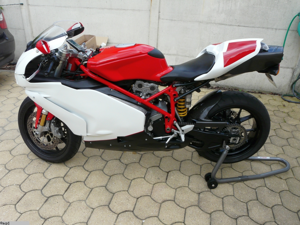 999 Poly 065